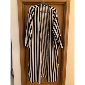 PrettyLittleThing Black and White Stripe Cardigan
